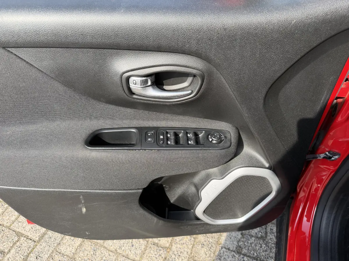 1.4 MultiAir Freedom 17"/Panoramadak/Trekhaak/Camera/Keyless