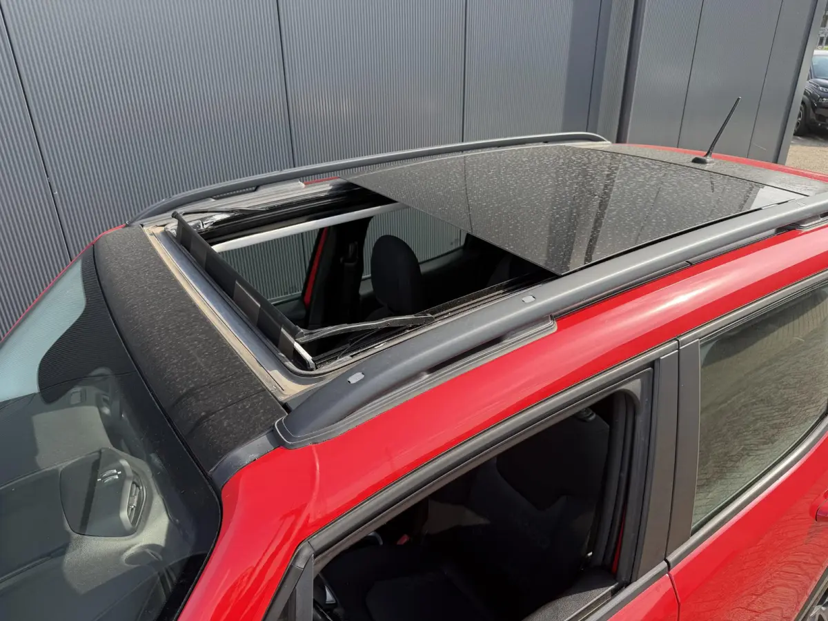 1.4 MultiAir Freedom 17"/Panoramadak/Trekhaak/Camera/Keyless