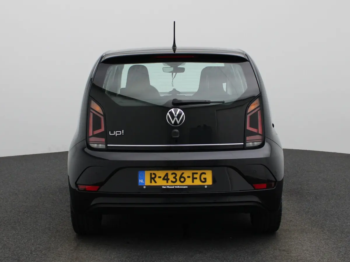 Up! 1.0 65 PK | Camera | Cruise Control | Parkeersensoren | Airco | Automatische dimlichten | Lichtmetalen velgen |
