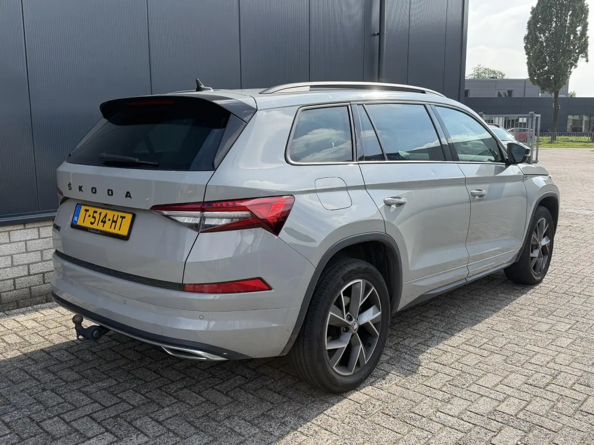 1.5 TSI Sportline Business 7p. 19"/Trekhaak/Camera/PDC v+a/Stoelverwarming + memory/Elektrische klep/Keyless/Adaptieve cruise/Apple Carplay & Android Auto