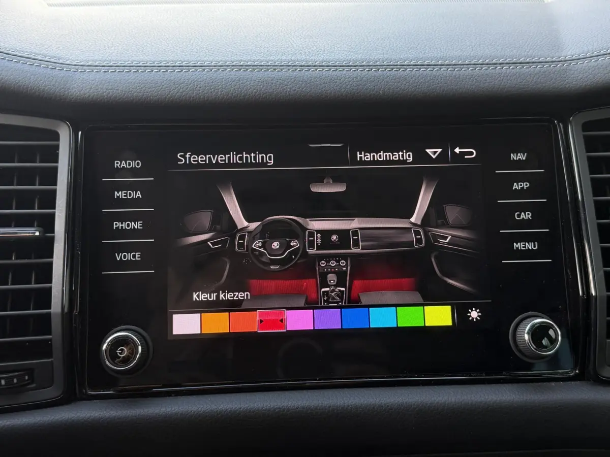 1.5 TSI Sportline Business 7p. 19"/Trekhaak/Camera/PDC v+a/Stoelverwarming + memory/Elektrische klep/Keyless/Adaptieve cruise/Apple Carplay & Android Auto