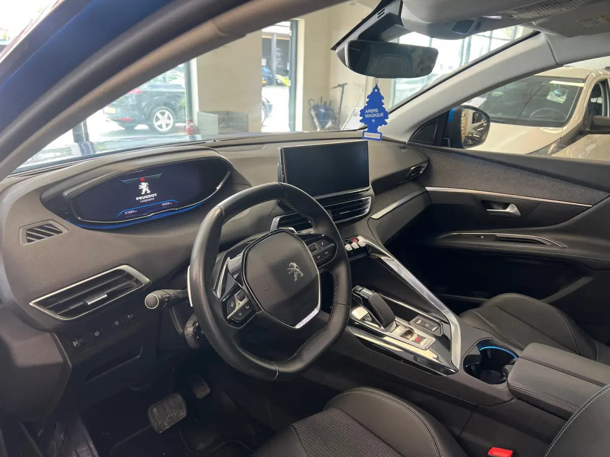 1.6 Plug-in Hybrid 225pk Blue Lease Allure Automaat – Adaptive cruise – Camera – Navigatie
