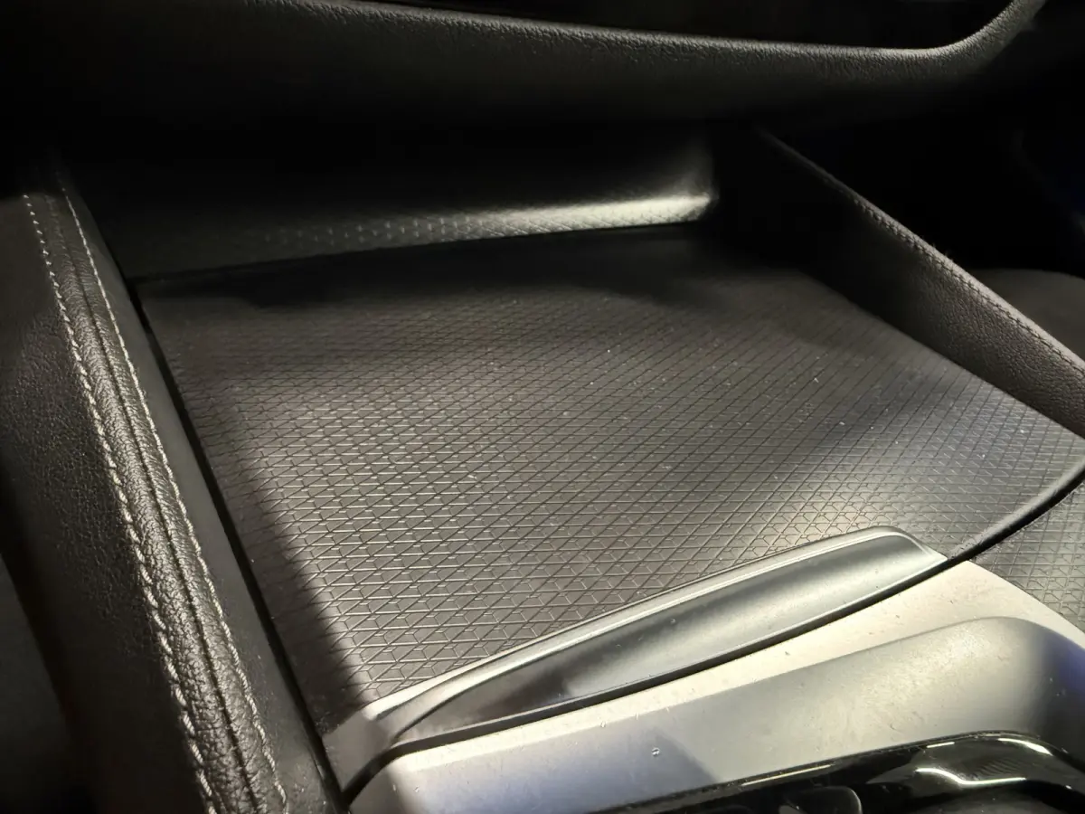 530e xDrive M-Sport BERNINAGRAU/PANO/HEAD-UP/H&K/LEER-SPORT/SOH 90%/MEMORY/ACC/SFEER/LED/DONKERE-HEMEL/19" M-SPORT/SHADOW-LINE/VOLLEDIG BMW DEALER HISTORIE