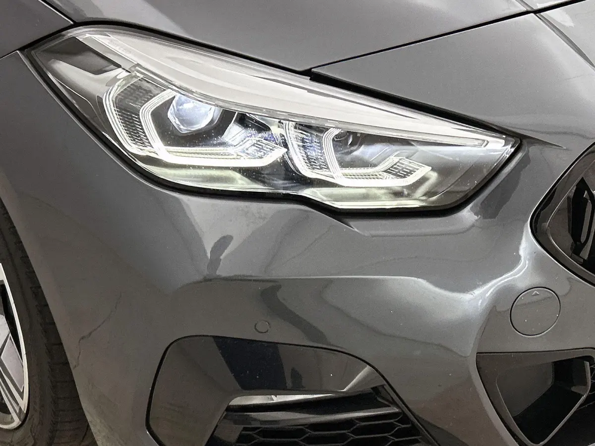 220i High Executive M-Sport | Automaat | LMV | Virtual cockpit | Half Leder | Navigatie | Sfeer verlichting| Parkeer sensoren | Apple carplay | Climate control | DAB | Cruise control