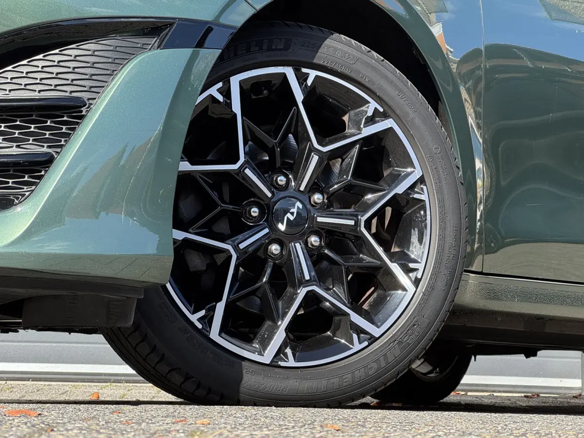 1.0 T-GDi GT-LINE PANODAK/HALF LEER/CAMERA/LED/NL-AUTO/1E EIG.