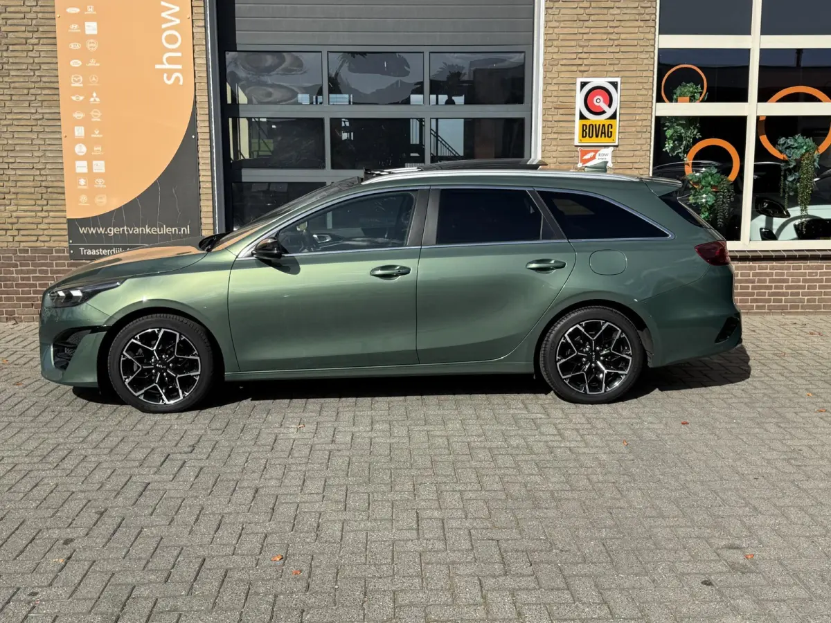 1.0 T-GDi GT-LINE PANODAK/HALF LEER/CAMERA/LED/NL-AUTO/1E EIG.