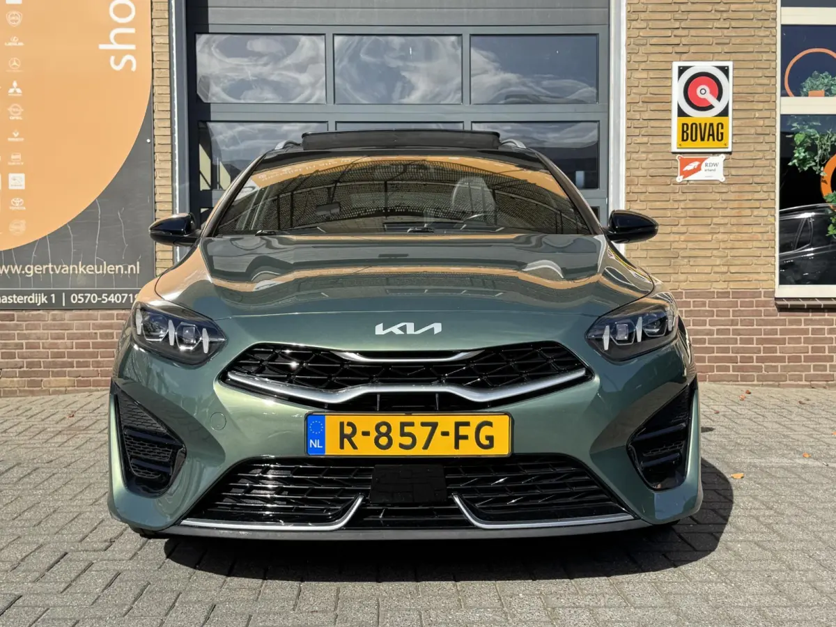 1.0 T-GDi GT-LINE PANODAK/HALF LEER/CAMERA/LED/NL-AUTO/1E EIG.
