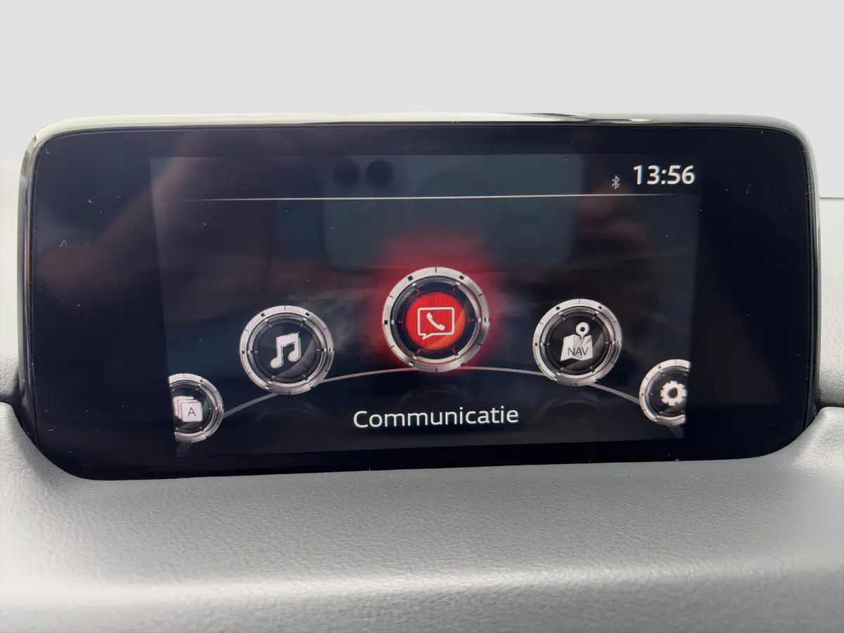 2.5 SkyActiv-G 194pk Luxury Automaat | 360 graden camera | Schuifdak | Trekhaak | Leder | Carplay | Premium audio | Adaptive cruise controle | Bestuurdersstoel met geheugen | Elektrische ach