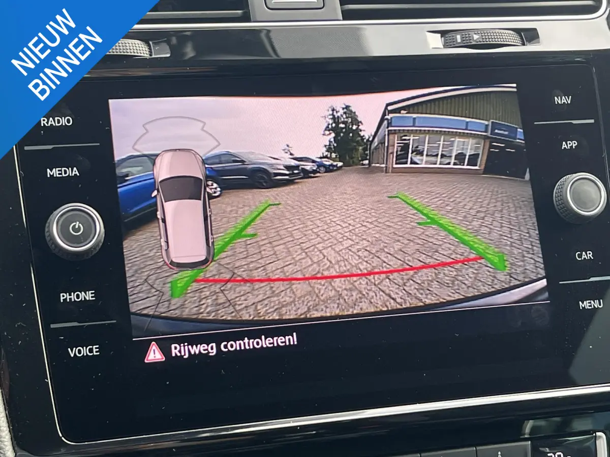 1.5 TSI Highline LED + Dynamic knipperl. achter | Virtual Cockpit | Navi & App-connect | ErgoActive stoel | Stoelverwarming | Camera | ParkAssist | Lane Assist | Blind Spot