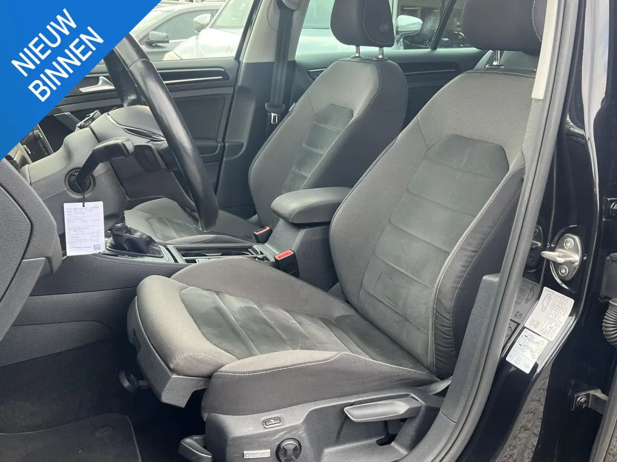 1.5 TSI Highline LED + Dynamic knipperl. achter | Virtual Cockpit | Navi & App-connect | ErgoActive stoel | Stoelverwarming | Camera | ParkAssist | Lane Assist | Blind Spot