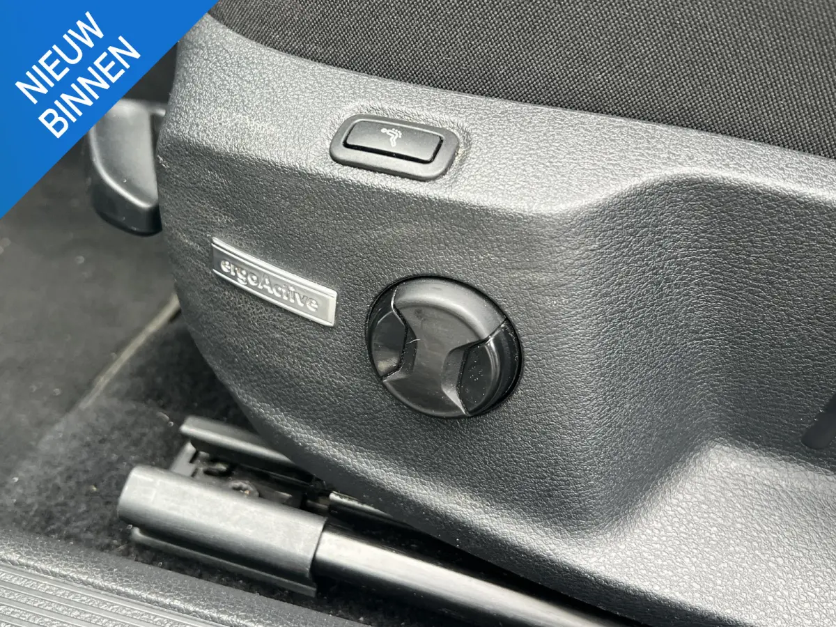 1.5 TSI Highline LED + Dynamic knipperl. achter | Virtual Cockpit | Navi & App-connect | ErgoActive stoel | Stoelverwarming | Camera | ParkAssist | Lane Assist | Blind Spot