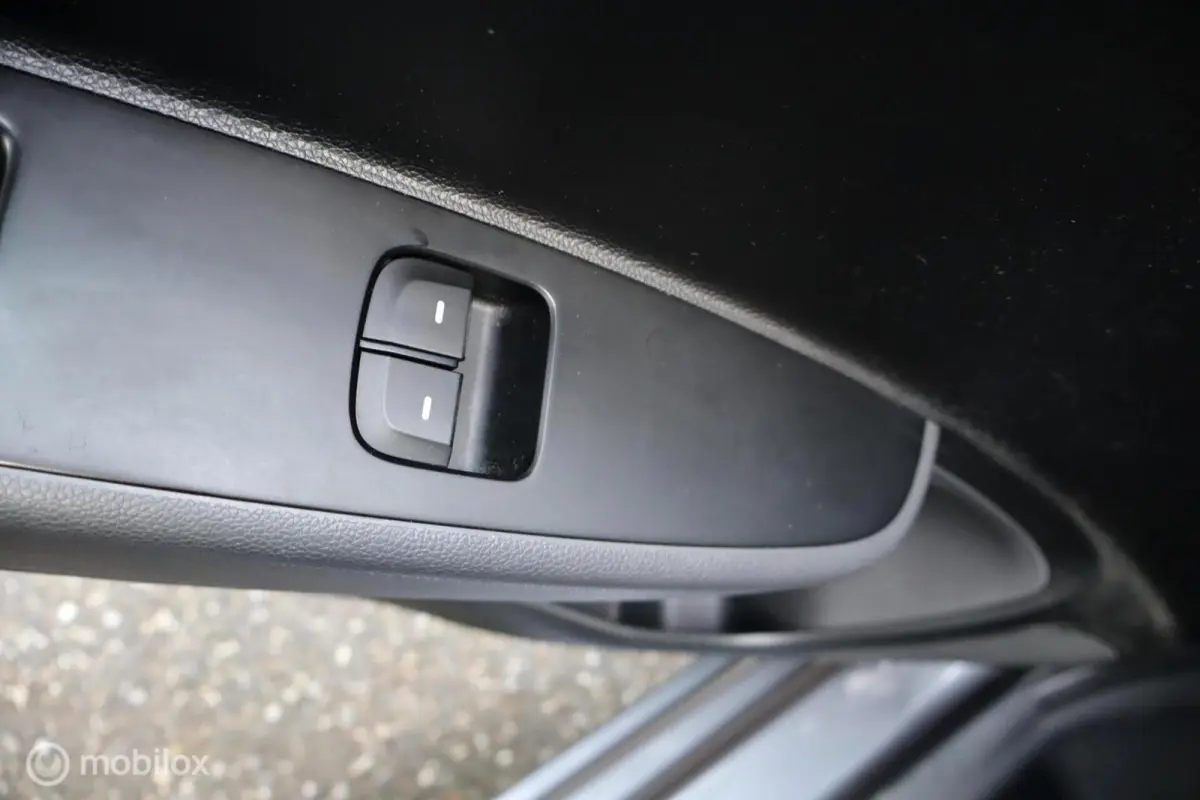 1.0i i-Motion | Start&Stop | Airco | ESP |