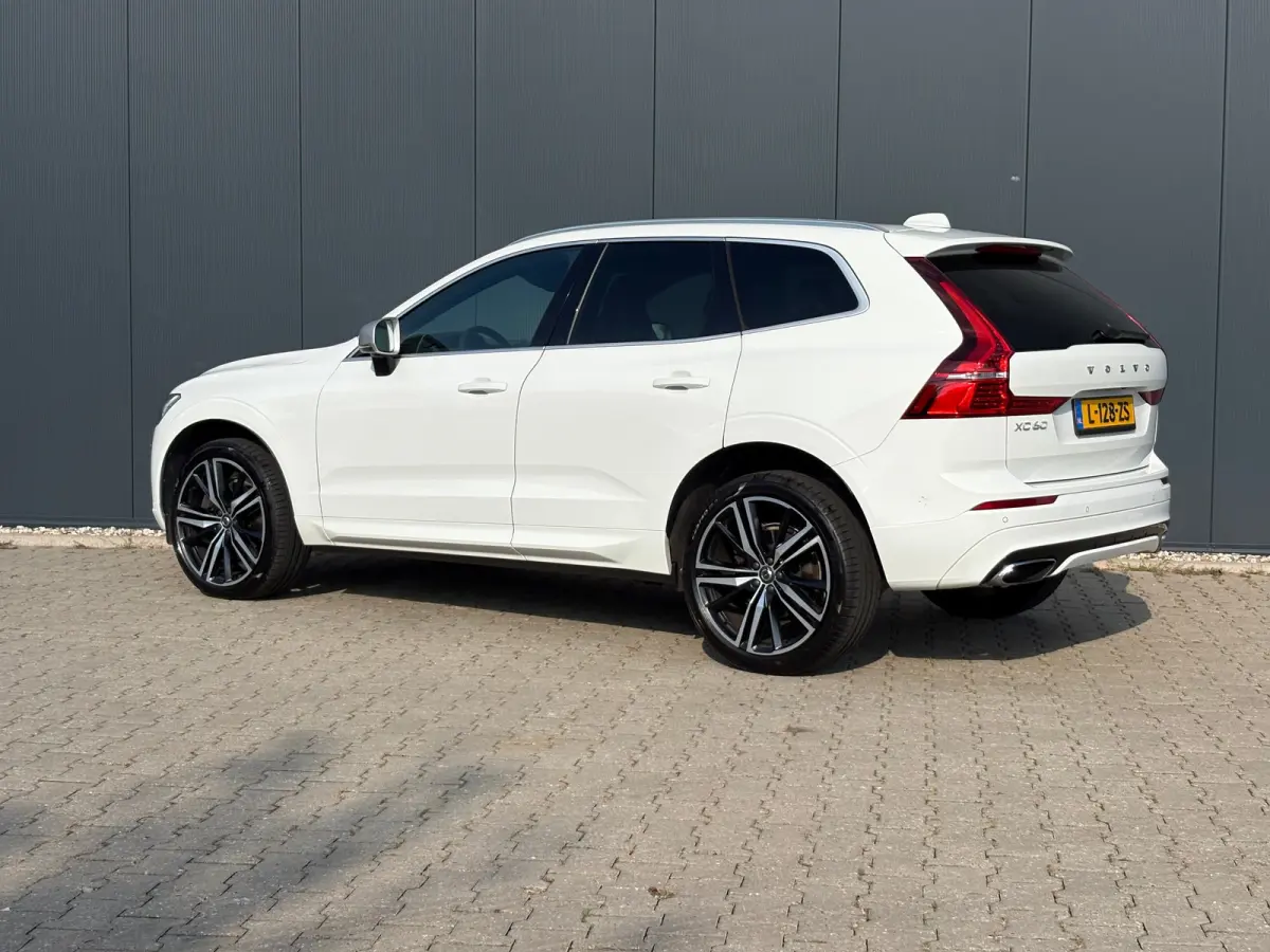 2.0 T6 AWD Inscription | Stoelmemoryfunctie | Apple Carplay | Android Auto | Elektrisch schuif kanteldak | Stoelverwarming | Zitvlakverlenging |