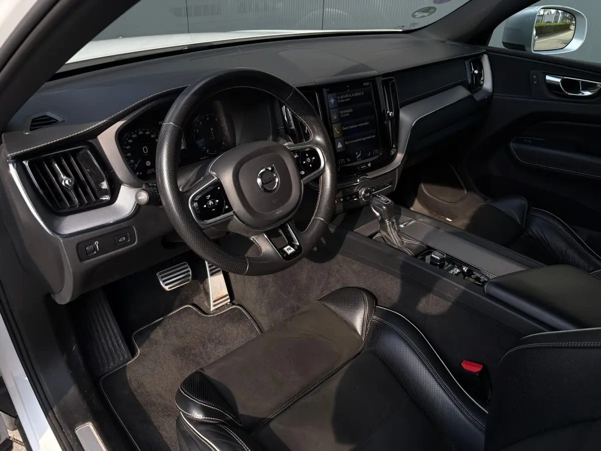 2.0 T6 AWD Inscription | Stoelmemoryfunctie | Apple Carplay | Android Auto | Elektrisch schuif kanteldak | Stoelverwarming | Zitvlakverlenging |