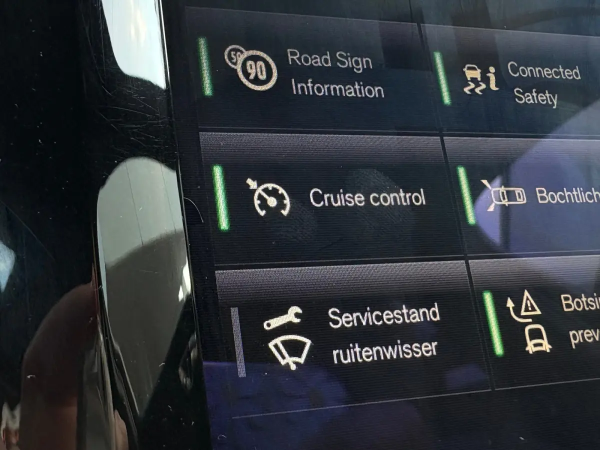 2.0 T6 AWD Inscription | Stoelmemoryfunctie | Apple Carplay | Android Auto | Elektrisch schuif kanteldak | Stoelverwarming | Zitvlakverlenging |