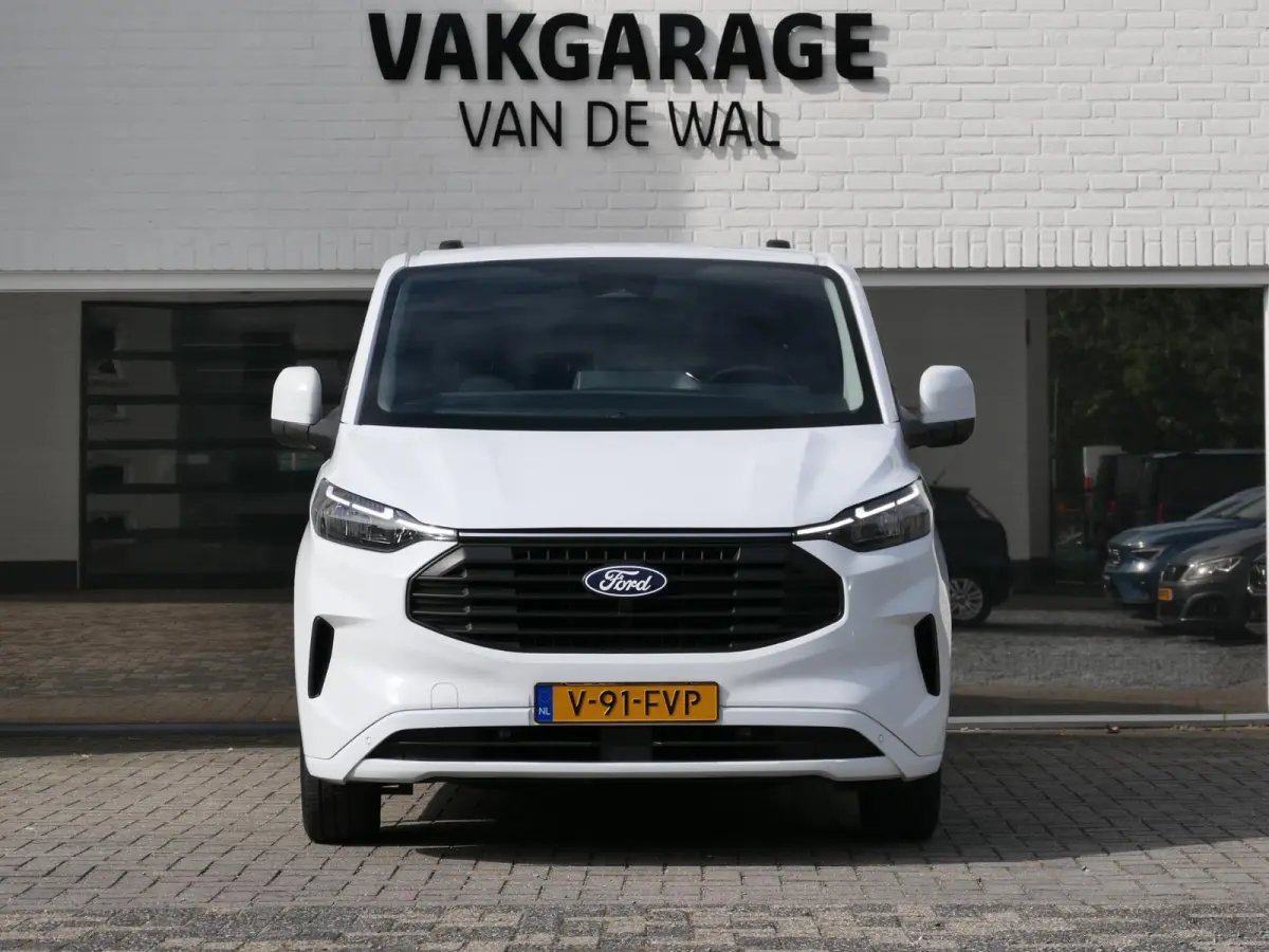 300 2.0 TDCI L1H1 Limited | Apple-/Android Carplay | Stoelverwarming | Dodehoek detectie | ACC | BearLock | Climate control | 3 zits | Groot navigatiescherm | Lichtmetalen velgen