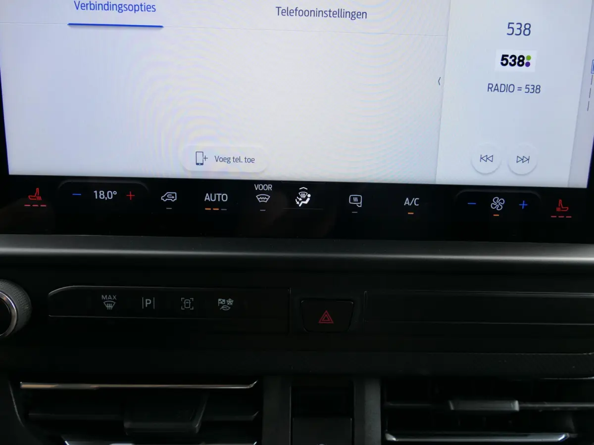 300 2.0 TDCI L1H1 Limited | Apple-/Android Carplay | Stoelverwarming | Dodehoek detectie | ACC | BearLock | Climate control | 3 zits | Groot navigatiescherm | Lichtmetalen velgen