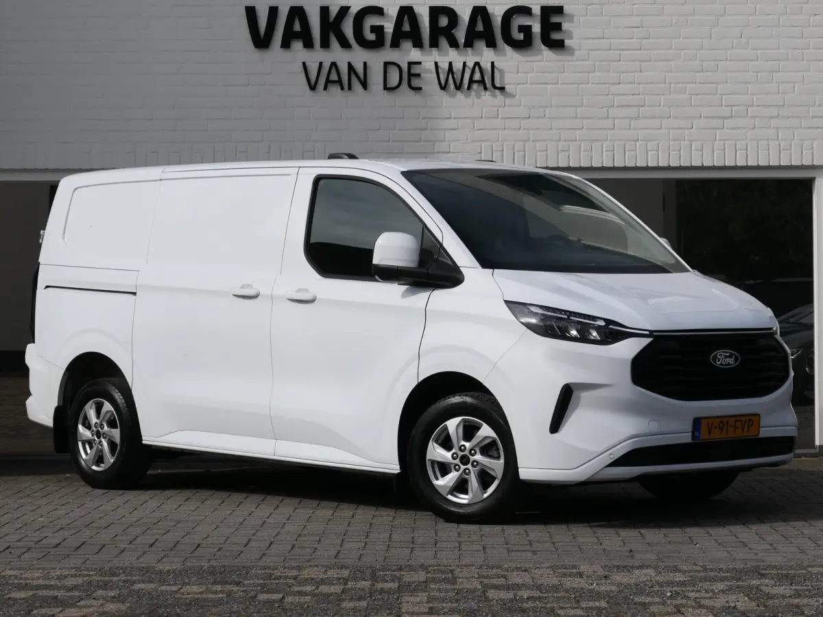300 2.0 TDCI L1H1 Limited | Apple-/Android Carplay | Stoelverwarming | Dodehoek detectie | ACC | BearLock | Climate control | 3 zits | Groot navigatiescherm | Lichtmetalen velgen