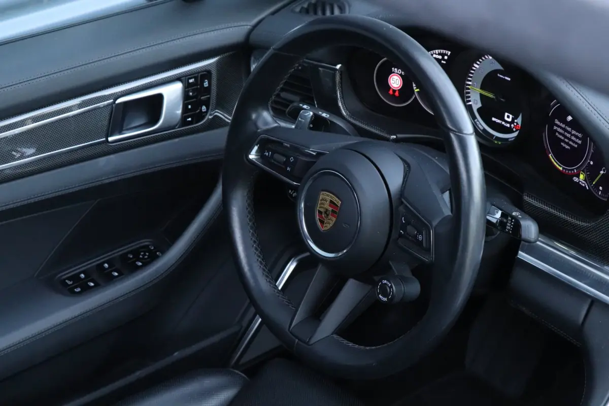 2.9 4S E-Hybrid | PANO | BOSE | SPORT CHRONO