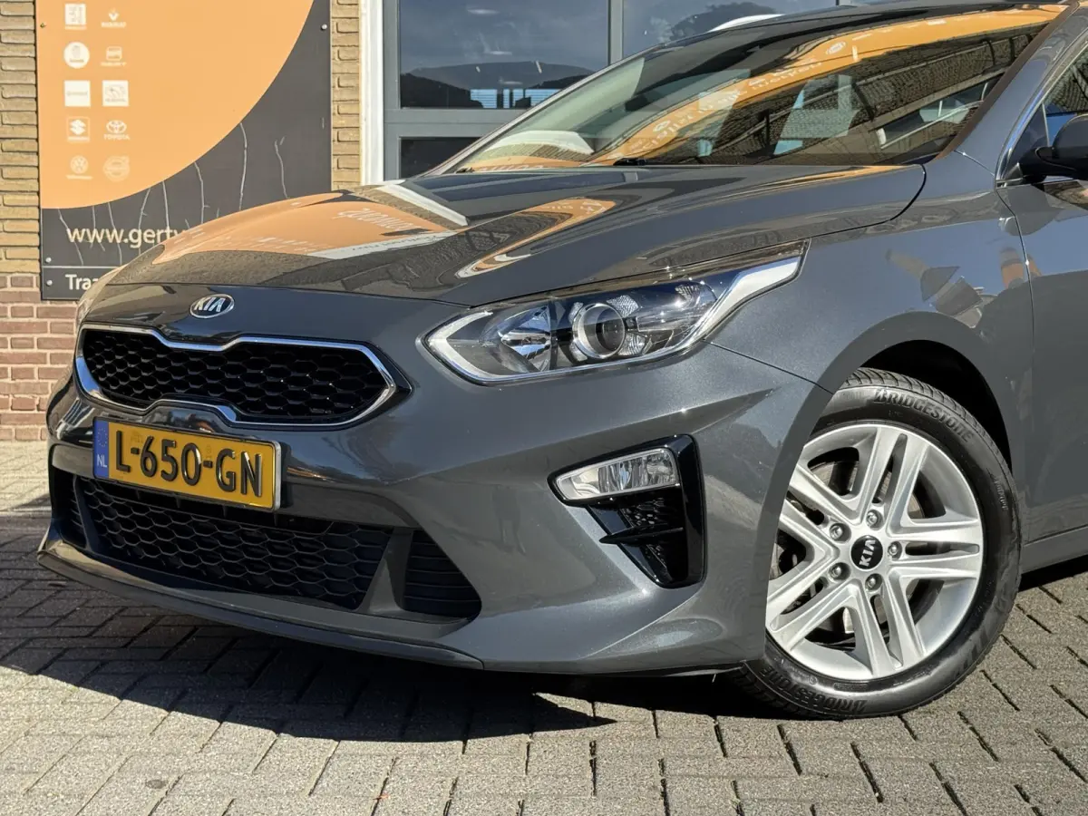 1.0 T-GDi MHEV AUTOMAAT DynamicLine CARPLAY/LED/LMV/NL-AUTO/1E EIG.