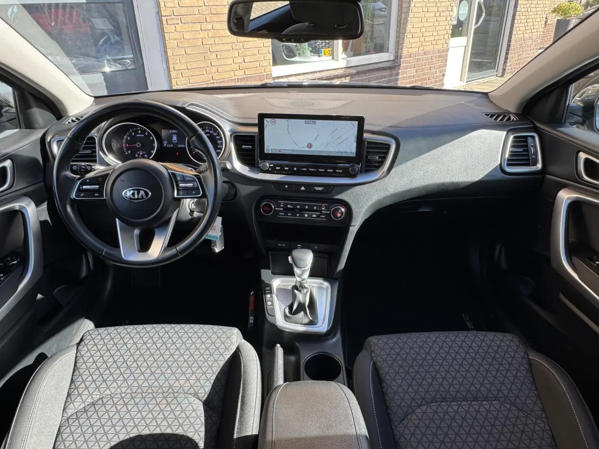 1.0 T-GDi MHEV AUTOMAAT DynamicLine CARPLAY/LED/LMV/NL-AUTO/1E EIG.