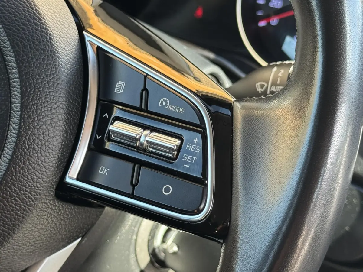 1.0 T-GDi MHEV AUTOMAAT DynamicLine CARPLAY/LED/LMV/NL-AUTO/1E EIG.