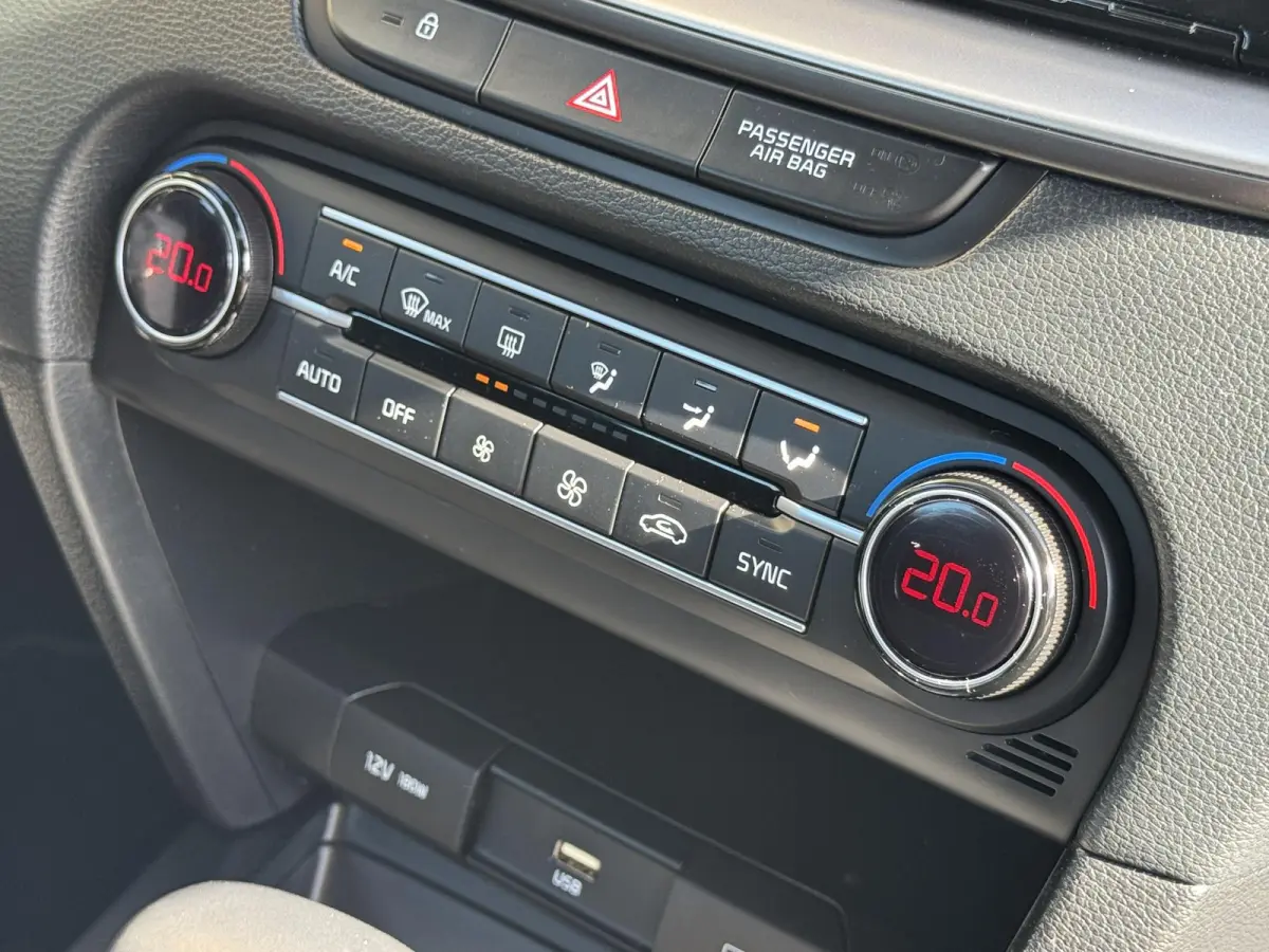 1.0 T-GDi MHEV AUTOMAAT DynamicLine CARPLAY/LED/LMV/NL-AUTO/1E EIG.