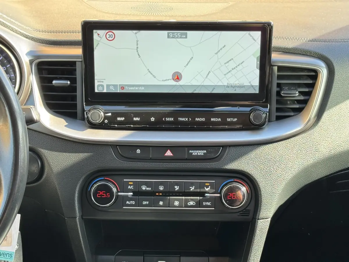 1.0 T-GDi MHEV AUTOMAAT DynamicLine CARPLAY/LED/LMV/NL-AUTO/1E EIG.