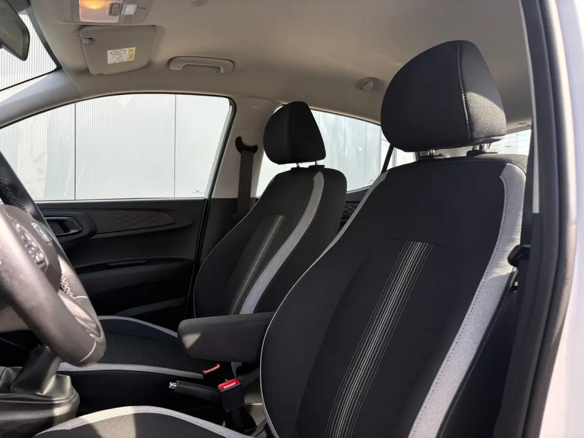 1.0 Comfort Smart Navigatie | Airco | Camera | Cruise Control | Centrale Deurvergendeling | Apple & Android Carplay