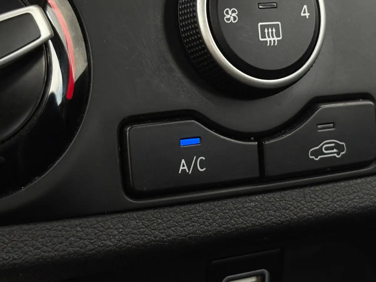 1.0 Comfort Smart Navigatie | Airco | Camera | Cruise Control | Centrale Deurvergendeling | Apple & Android Carplay