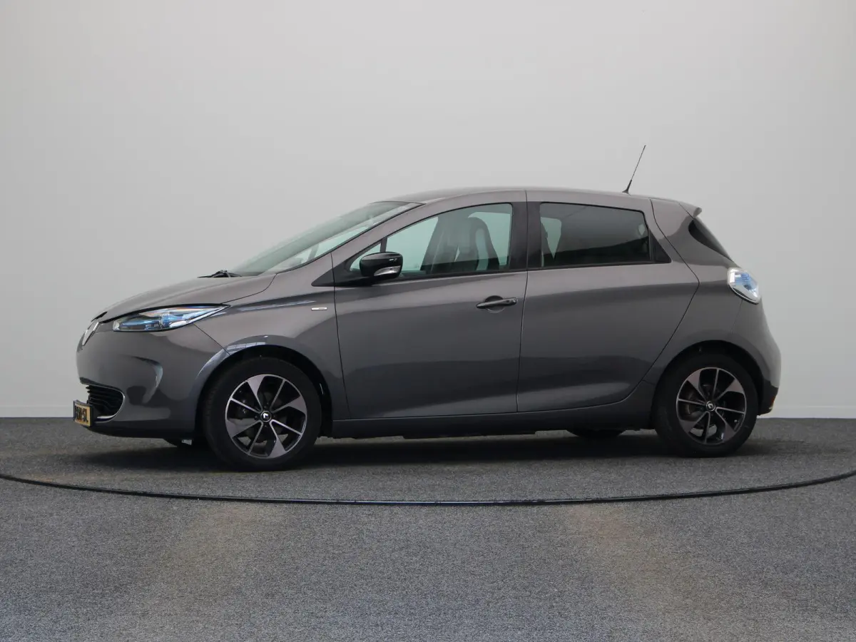 R110 Bose 41 kWh | Batterijkoop | 1e Eigenaar | Dealeronderhouden | Trekhaak | Bose geluidsysteem | Lederen interieur |