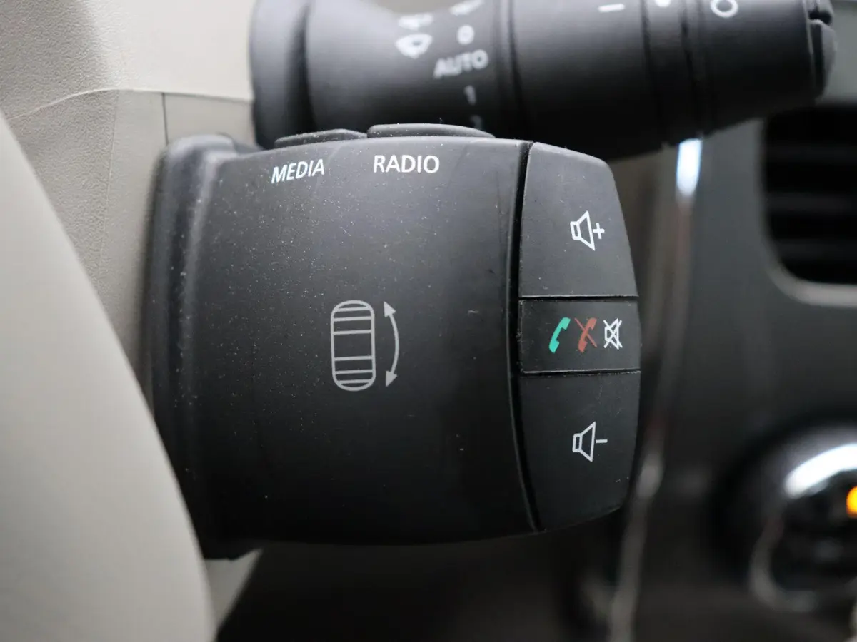 R110 Bose 41 kWh | Batterijkoop | 1e Eigenaar | Dealeronderhouden | Trekhaak | Bose geluidsysteem | Lederen interieur |