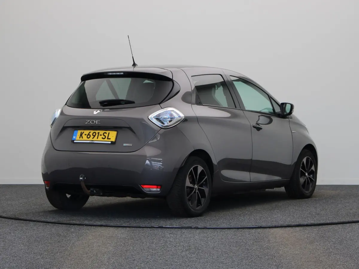 R110 Bose 41 kWh | Batterijkoop | 1e Eigenaar | Dealeronderhouden | Trekhaak | Bose geluidsysteem | Lederen interieur |
