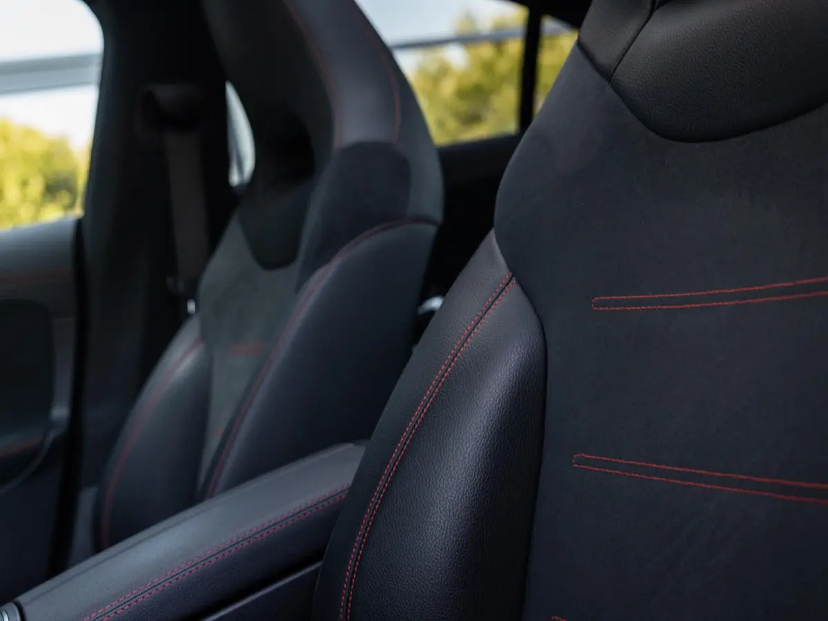 250 e AMG Line | PANORAMADAK | STOELVERWARMING | ACHTERUITRIJCAMERA | SFEERVERLICHTING | APPLE CARPLAY | NIGHT PAKKET | 18 INCH |