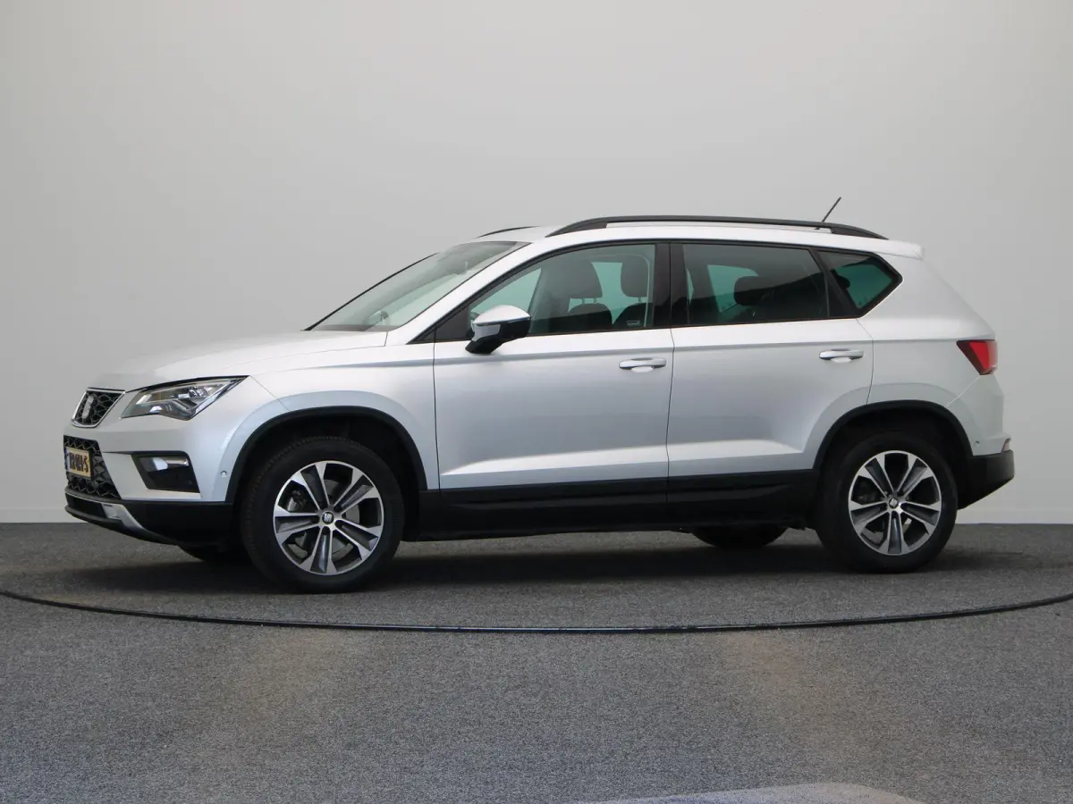 1.0 EcoTSI Style | 1e Eigenaar | Dealeronderhouden | Elektrisch inklapbare trekhaak | Lichtmetalen velgen | Multimediasysteem |