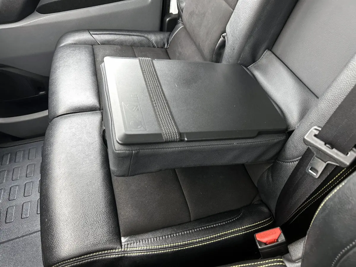 2.0 180pk L2H1 Innovation Automaat | Navigatie | Head-Up Display | Camera | Adaptieve Cruise Control | 17"LMV | Climate Control | Apple Carplay/Android Auto |