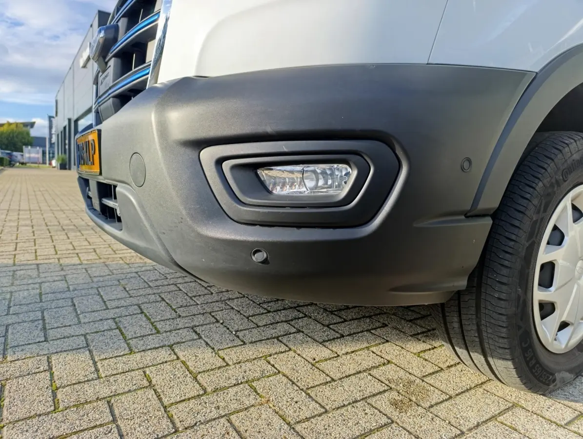 350 L3H2 Trend 68 kWh | Adaptive Cruise | Dodehoekdetectie | Camera | PDC V+A | Stoelverwarming
