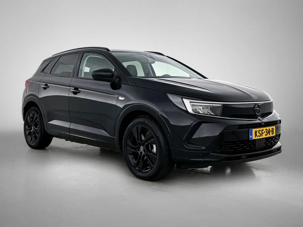 1.6 225pk Plug-In Hybrid Business Eleganc Automaat | Elektrische Achterklep | AGR-Stoelen | Stuurverwarming | Adaptieve Cruise Control | Parkeersensoren | 18"LMV | Apple Carplay/Android Auto