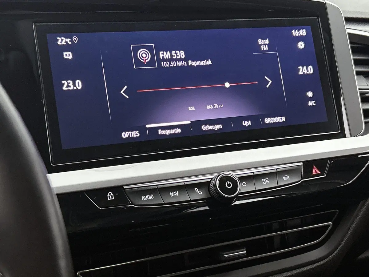 1.6 225pk Plug-In Hybrid Business Eleganc Automaat | Elektrische Achterklep | AGR-Stoelen | Stuurverwarming | Adaptieve Cruise Control | Parkeersensoren | 18"LMV | Apple Carplay/Android Auto