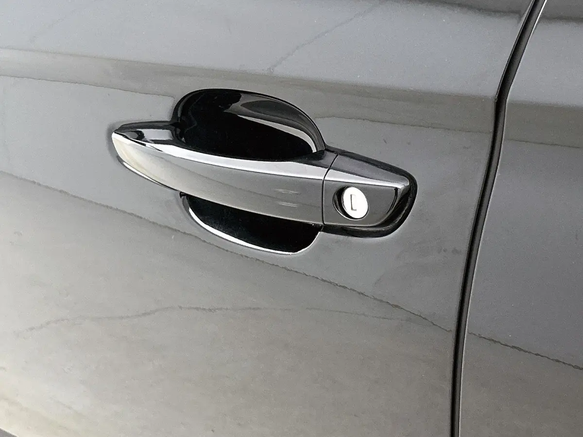 1.6 225pk Plug-In Hybrid Business Eleganc Automaat | Elektrische Achterklep | AGR-Stoelen | Stuurverwarming | Adaptieve Cruise Control | Parkeersensoren | 18"LMV | Apple Carplay/Android Auto