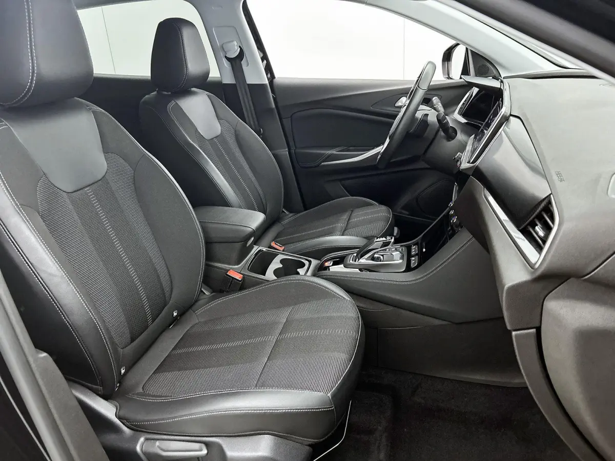 1.6 225pk Plug-In Hybrid Business Eleganc Automaat | Elektrische Achterklep | AGR-Stoelen | Stuurverwarming | Adaptieve Cruise Control | Parkeersensoren | 18"LMV | Apple Carplay/Android Auto