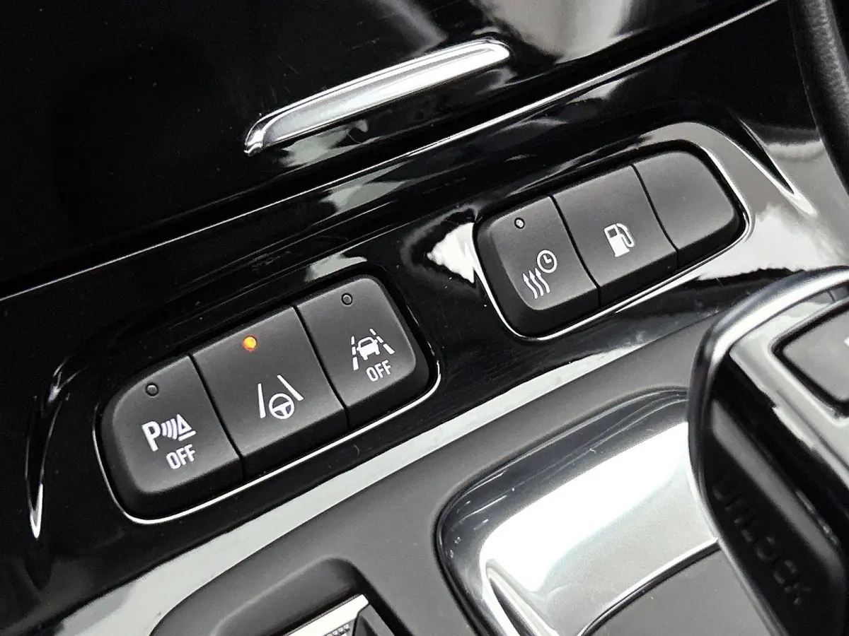 1.6 225pk Plug-In Hybrid Business Eleganc Automaat | Elektrische Achterklep | AGR-Stoelen | Stuurverwarming | Adaptieve Cruise Control | Parkeersensoren | 18"LMV | Apple Carplay/Android Auto