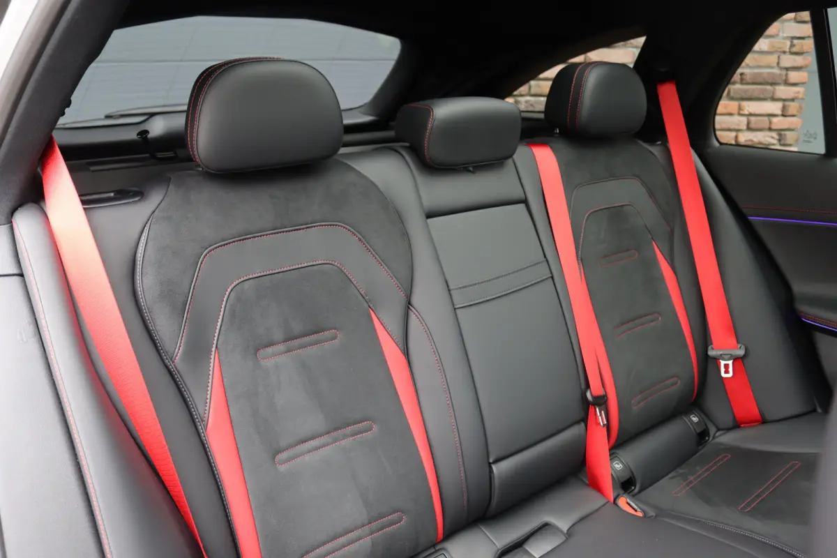 AMG 53 4MATIC+ Premium+ | 612pk | Hyperscreen | Achterasbesturing | Distronic+ | Burmester | Trekhaak | HUD | Verwarmd Stuurwiel | Digital Light | 3D-Display |