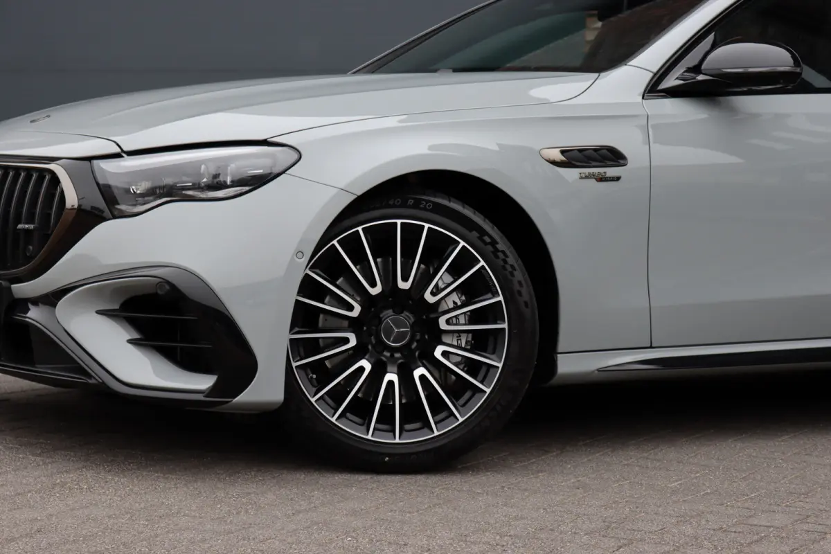 AMG 53 4MATIC+ Premium+ | 612pk | Hyperscreen | Achterasbesturing | Distronic+ | Burmester | Trekhaak | HUD | Verwarmd Stuurwiel | Digital Light | 3D-Display |