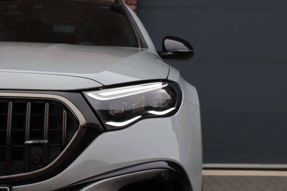 AMG 53 4MATIC+ Premium+ | 612pk | Hyperscreen | Achterasbesturing | Distronic+ | Burmester | Trekhaak | HUD | Verwarmd Stuurwiel | Digital Light | 3D-Display |