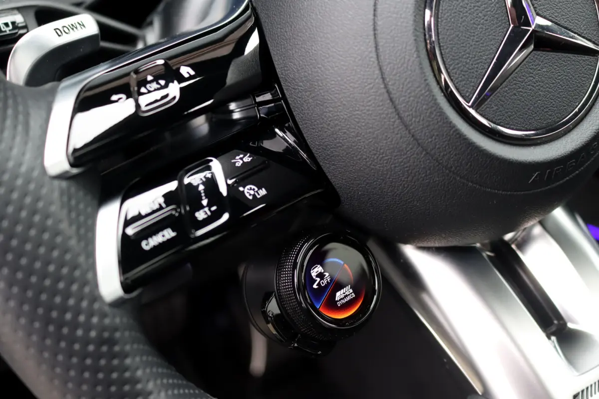 AMG 53 4MATIC+ Premium+ | 612pk | Hyperscreen | Achterasbesturing | Distronic+ | Burmester | Trekhaak | HUD | Verwarmd Stuurwiel | Digital Light | 3D-Display |