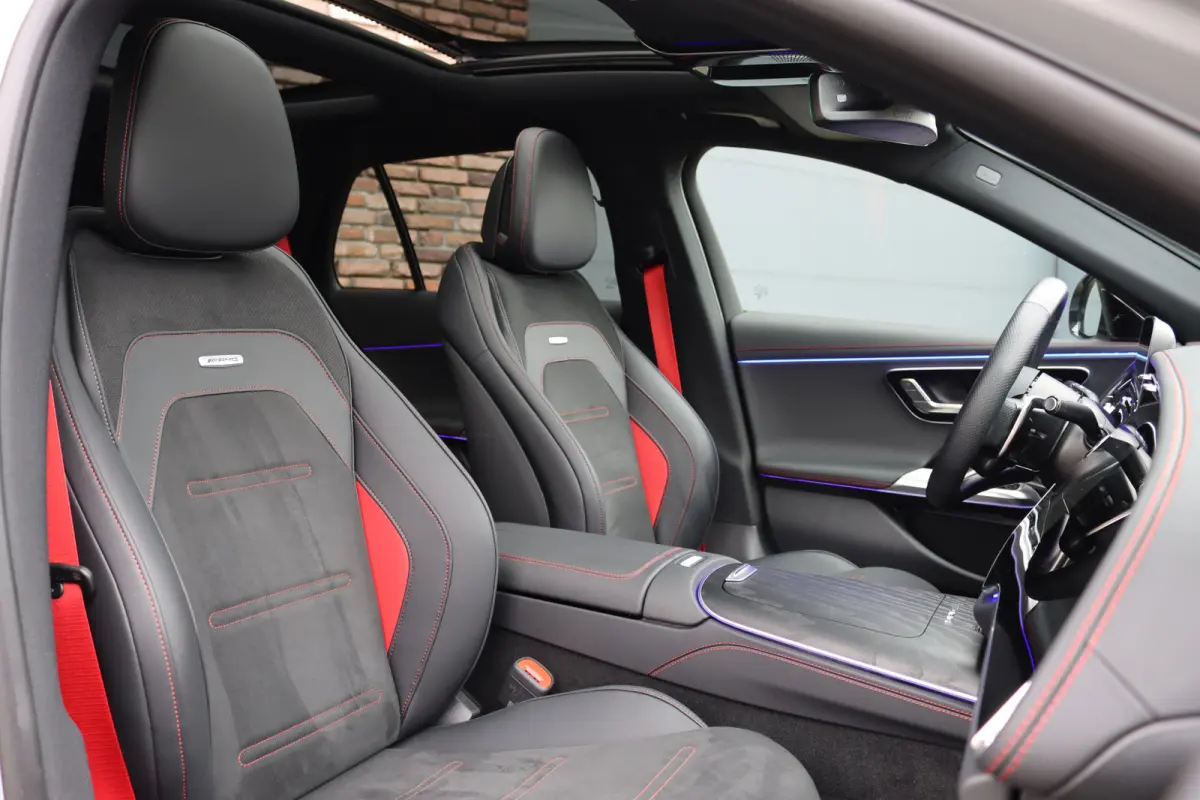 AMG 53 4MATIC+ Premium+ | 612pk | Hyperscreen | Achterasbesturing | Distronic+ | Burmester | Trekhaak | HUD | Verwarmd Stuurwiel | Digital Light | 3D-Display |