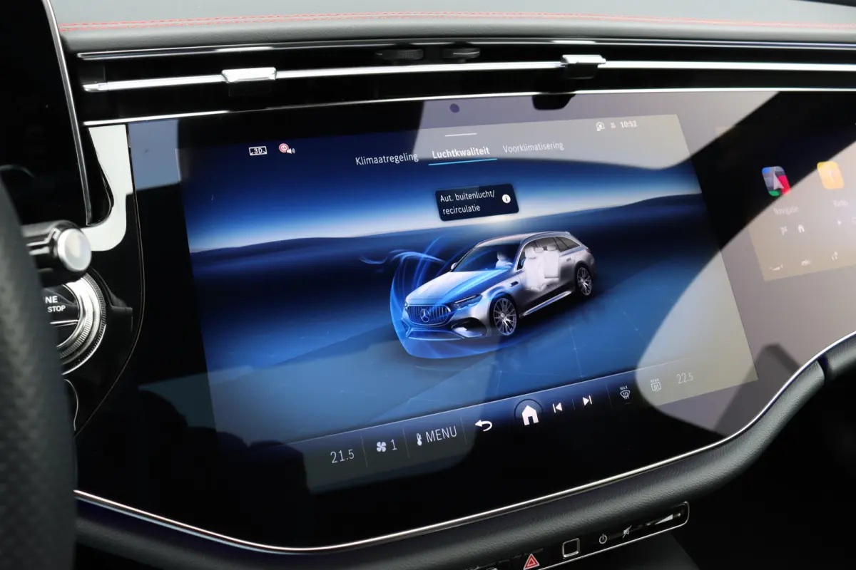 AMG 53 4MATIC+ Premium+ | 612pk | Hyperscreen | Achterasbesturing | Distronic+ | Burmester | Trekhaak | HUD | Verwarmd Stuurwiel | Digital Light | 3D-Display |