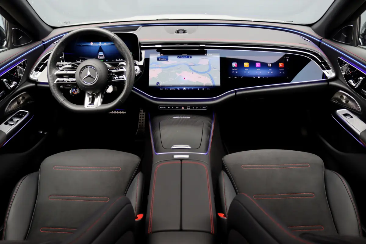 AMG 53 4MATIC+ Premium+ | 612pk | Hyperscreen | Achterasbesturing | Distronic+ | Burmester | Trekhaak | HUD | Verwarmd Stuurwiel | Digital Light | 3D-Display |