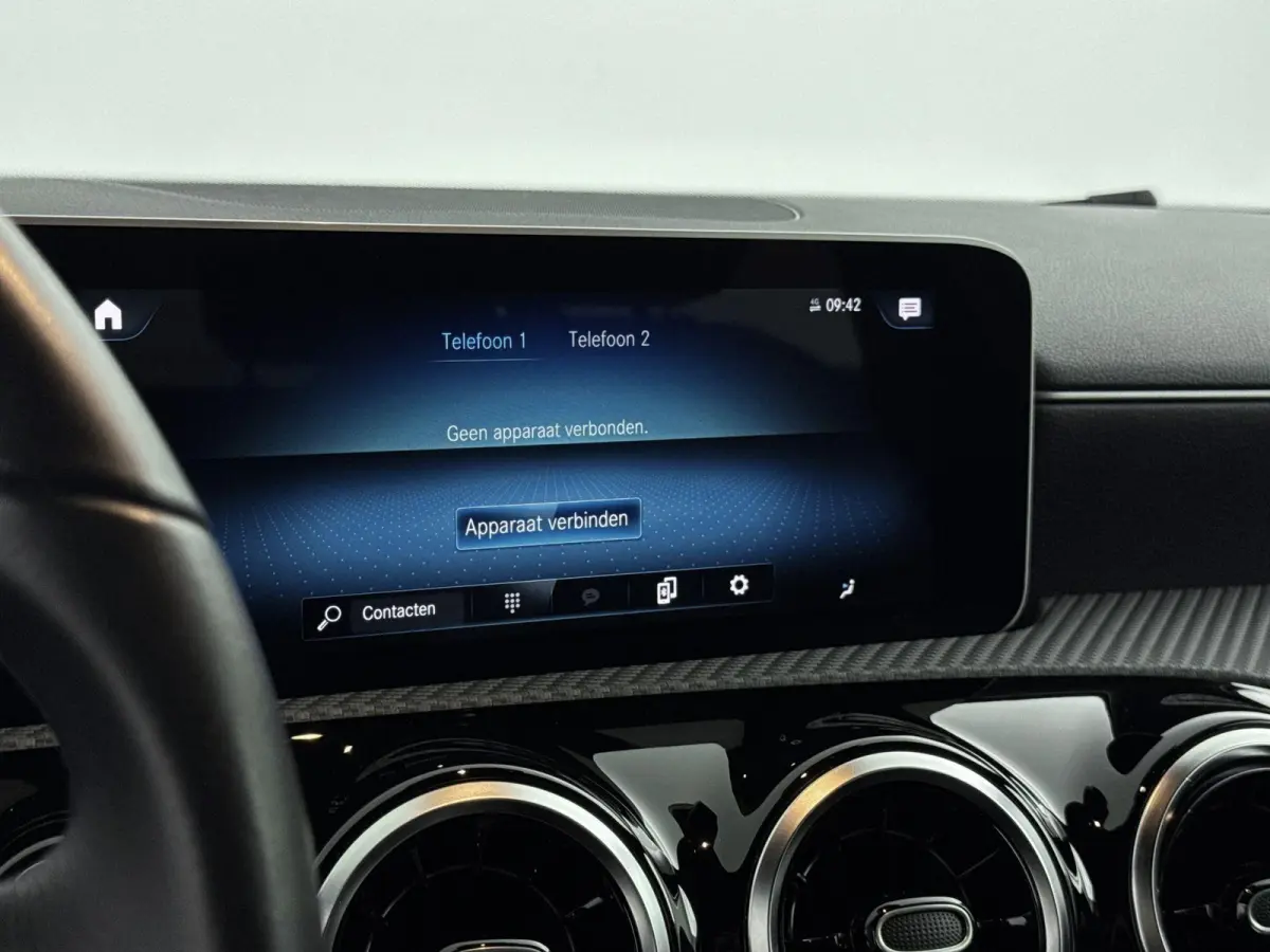 160 Business Solution | Cruise Control | Achteruitrijcamera | Keyless | Lane Assist | lichtmetalen velgen 16"|